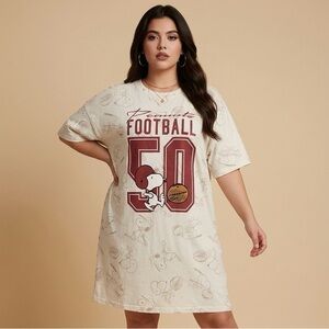 Peanuts Cream and Light Blue Scoop Neck Graphic Top